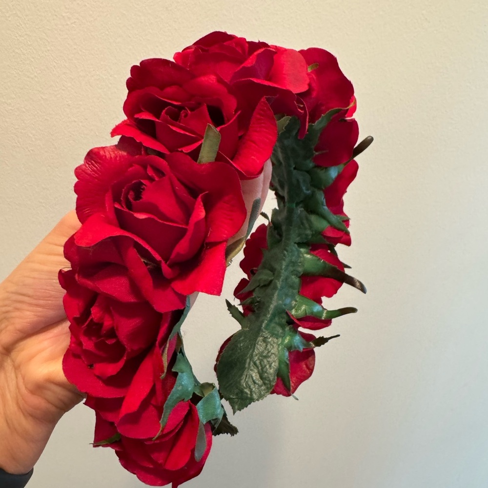 Dora Marra red rose 🌹 headband